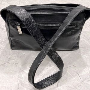 Perlina shoulder bag